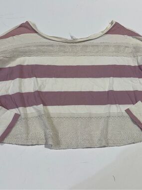 Kirra Striped Lace-Trim Crop Top in Mauve and Cream